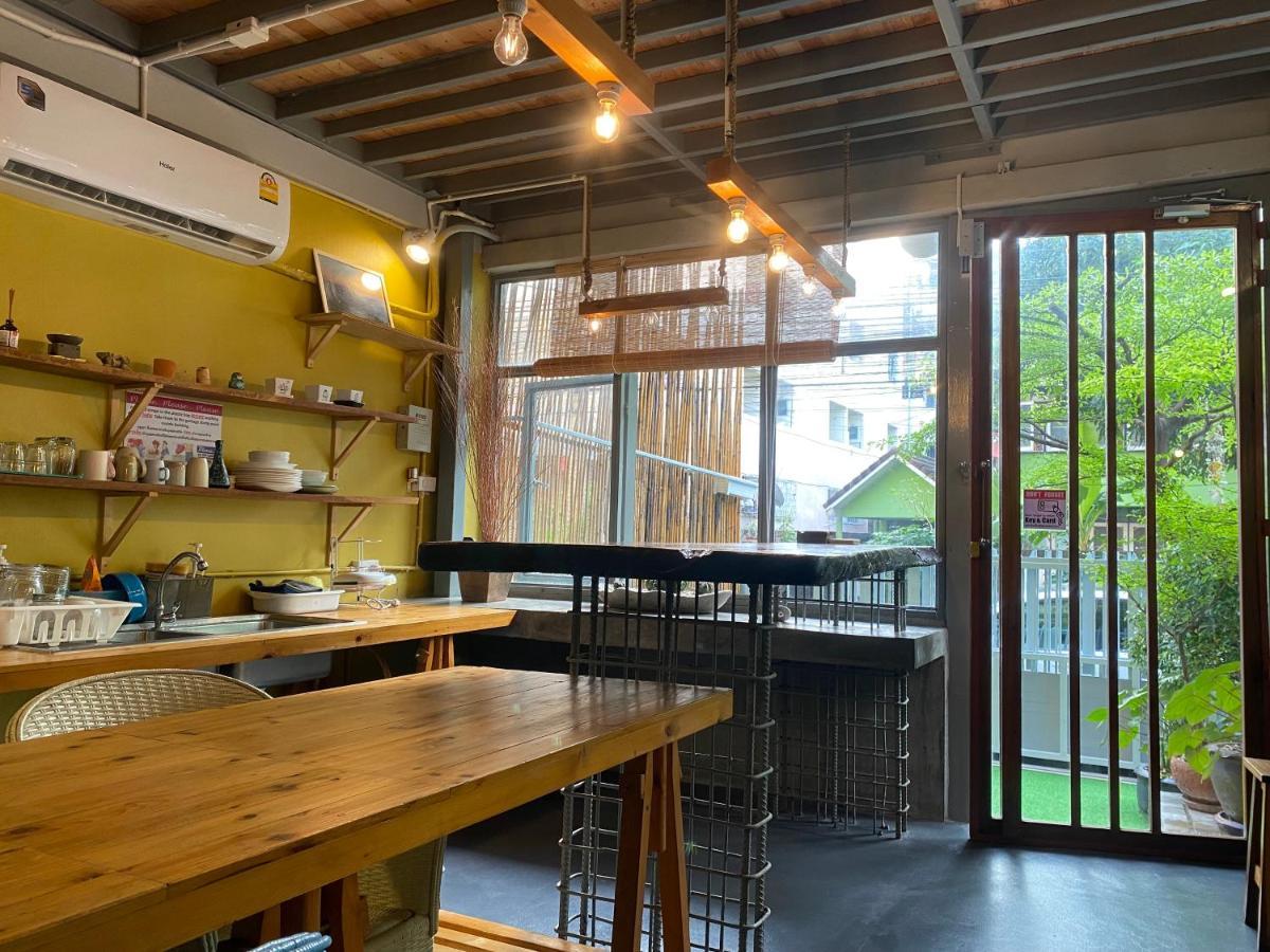 Nesuto Hostel Ramkamhaeng 52 Bangkok Esterno foto