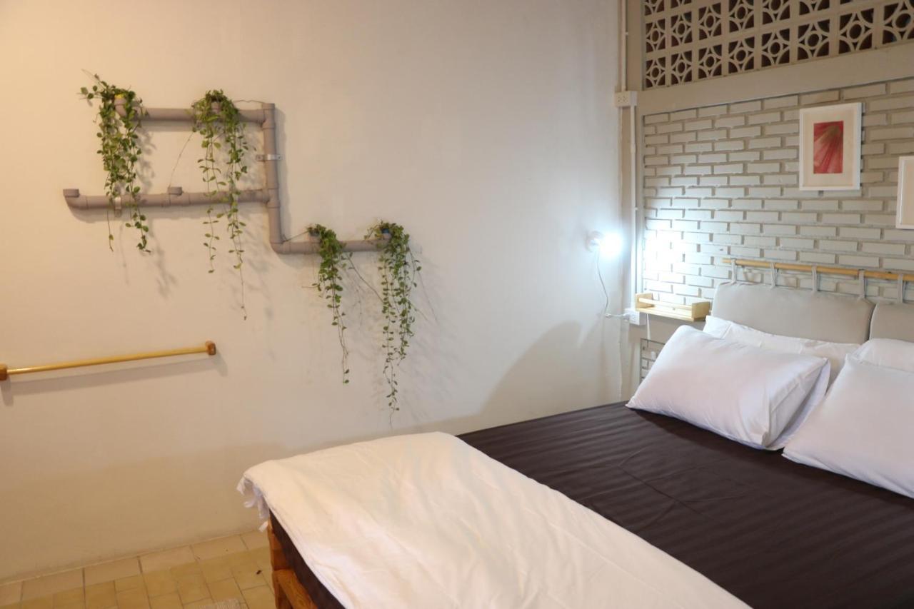 Nesuto Hostel Ramkamhaeng 52 Bangkok Esterno foto