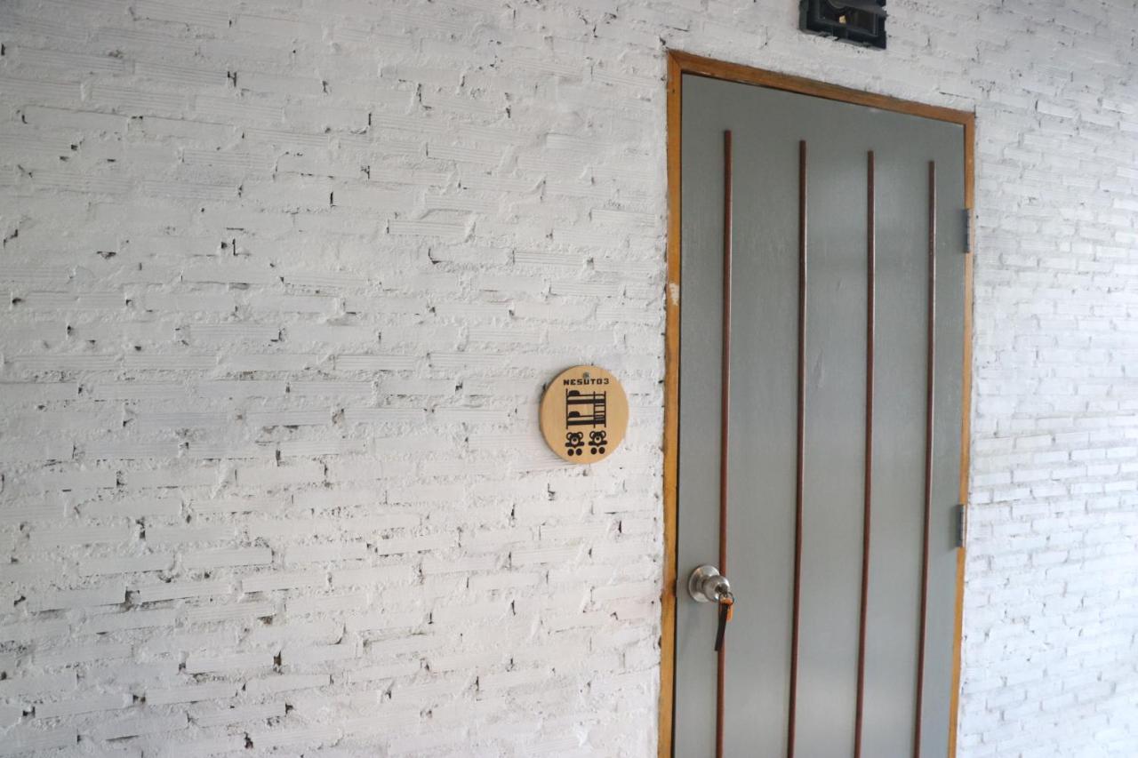 Nesuto Hostel Ramkamhaeng 52 Bangkok Esterno foto
