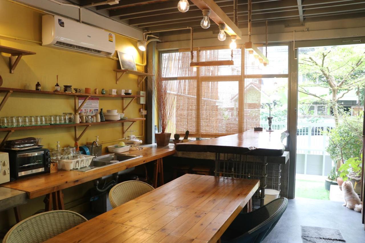 Nesuto Hostel Ramkamhaeng 52 Bangkok Esterno foto