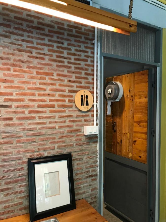 Nesuto Hostel Ramkamhaeng 52 Bangkok Esterno foto