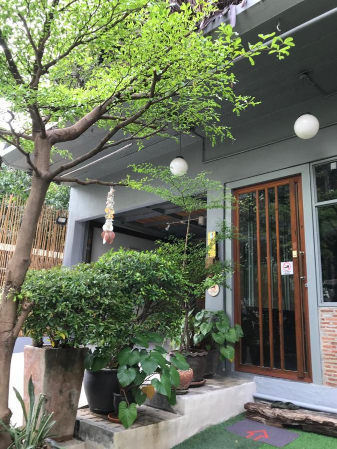 Nesuto Hostel Ramkamhaeng 52 Bangkok Esterno foto