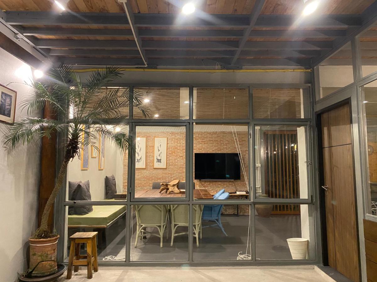 Nesuto Hostel Ramkamhaeng 52 Bangkok Esterno foto
